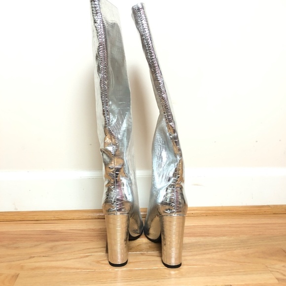 NEW Silver Knee High Croc Boots 4.33" Block Heel - Picture 5 of 9